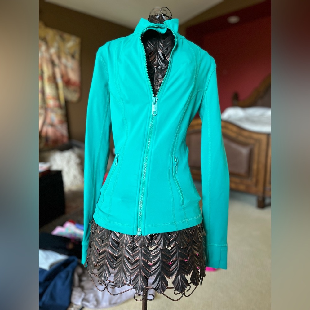Kirkland signature lululemon look alike jacket.